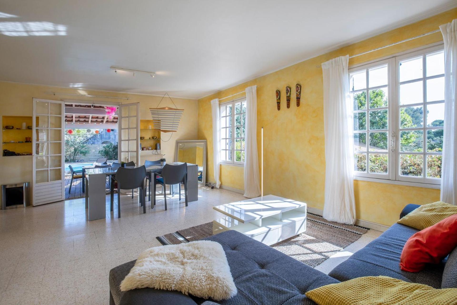 Villa Lumineuse Avec Piscine Chambres Ou Villa Saint-Georges-dʼOrques Kültér fotó