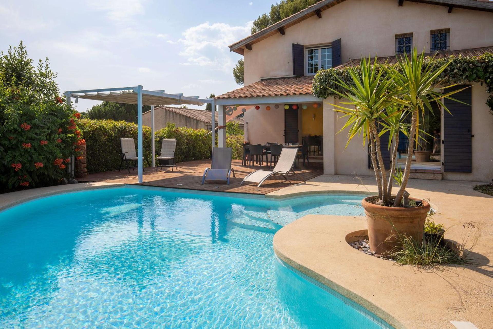 Villa Lumineuse Avec Piscine Chambres Ou Villa Saint-Georges-dʼOrques Kültér fotó