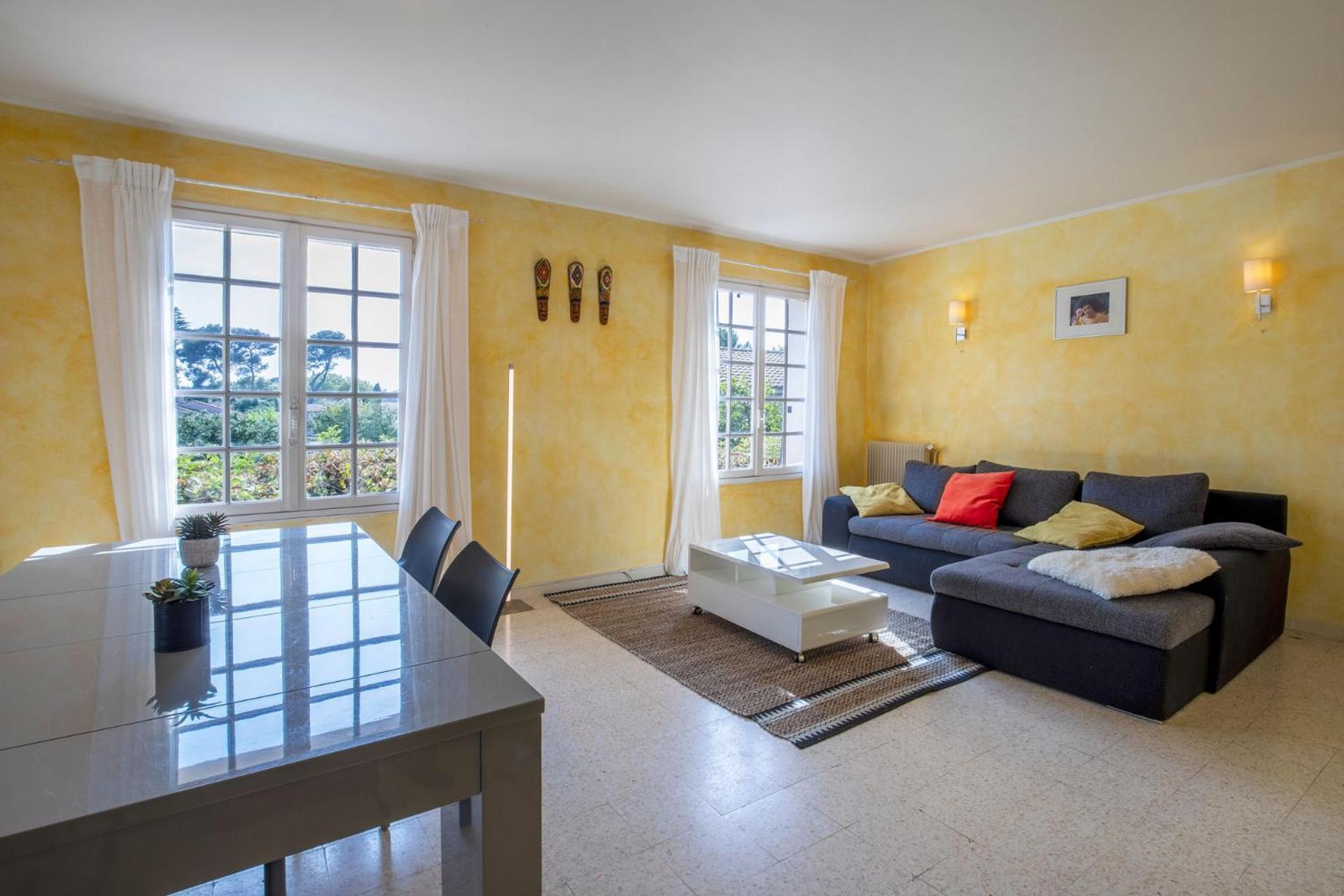 Villa Lumineuse Avec Piscine Chambres Ou Villa Saint-Georges-dʼOrques Kültér fotó